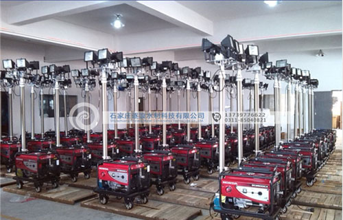 防汛应急照明车_救灾挪动照明车_便携起落照明车供给